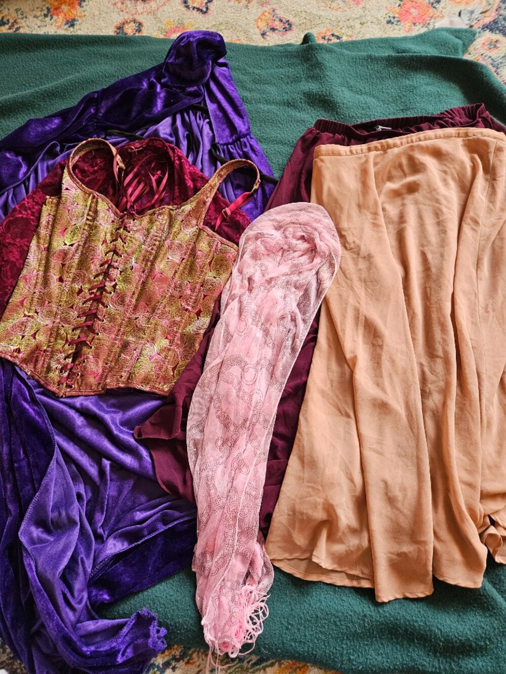 Hocus Pocus Sarah Sanderson Halloween costume Size S/M - Picture 3 of 5